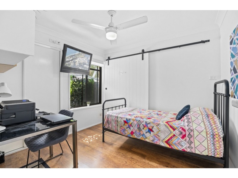 49 Balfour Crescent, Highland Park QLD 4211