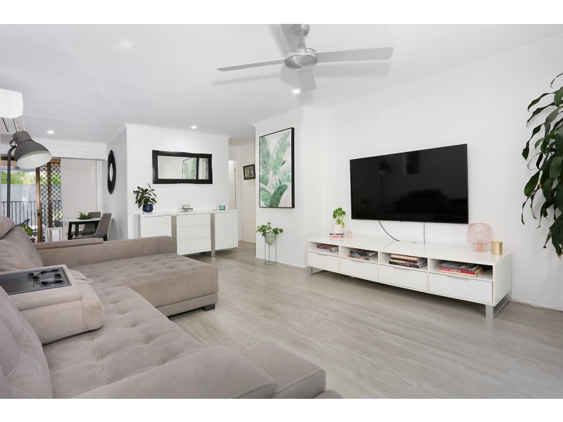 1/10 Paramount Place, Oxenford QLD 4210