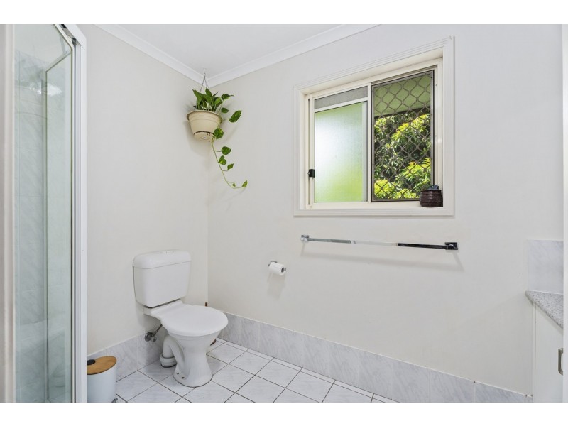 11/102-104 Alexander Drive, Highland Park QLD 4211