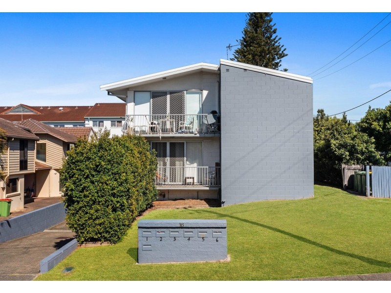 6/16 Riviera Road, Miami QLD 4220