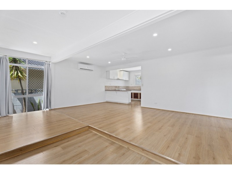 60 Benowa Road, Southport QLD 4215