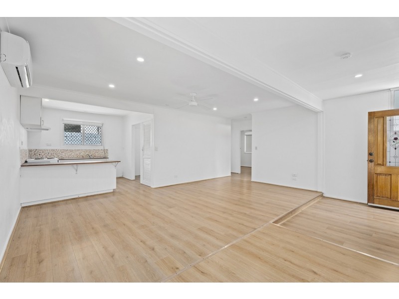 60 Benowa Road, Southport QLD 4215