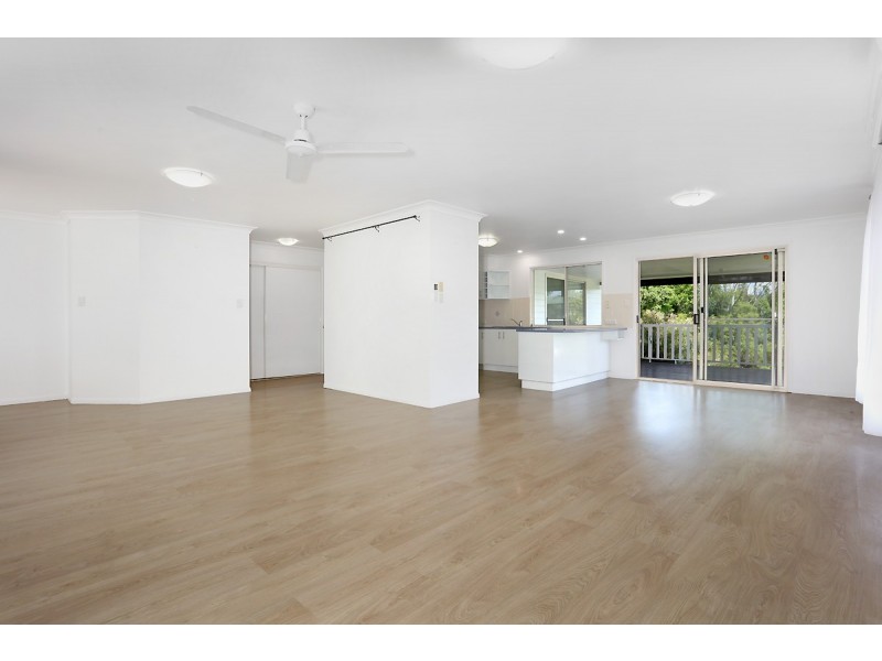 8 Pict Court, Nerang QLD 4211