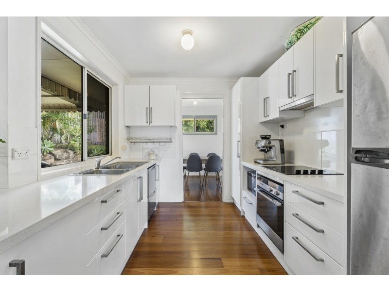 12 Knight Crescent, Nerang QLD 4211