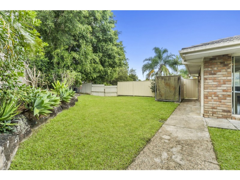 12 Knight Crescent, Nerang QLD 4211