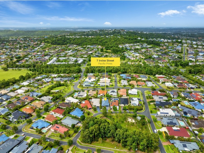 7 Irvine Street, Pacific Pines QLD 4211