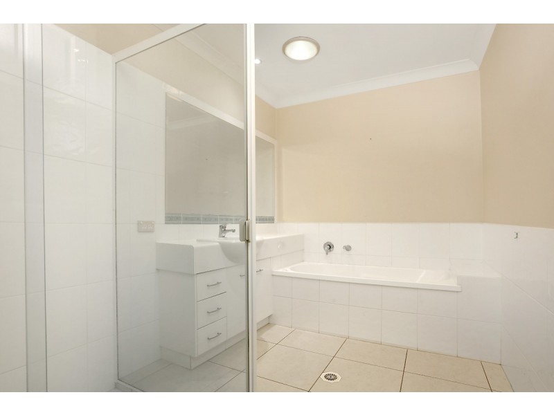 26/11 Eden Court, Nerang QLD 4211