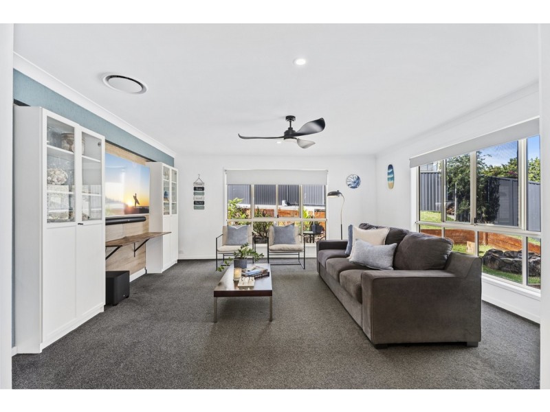 9 Tralee Court, Carrara QLD 4211