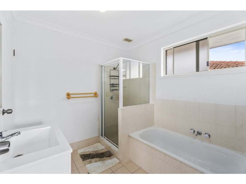 52 Numbat Court, Coombabah QLD 4216