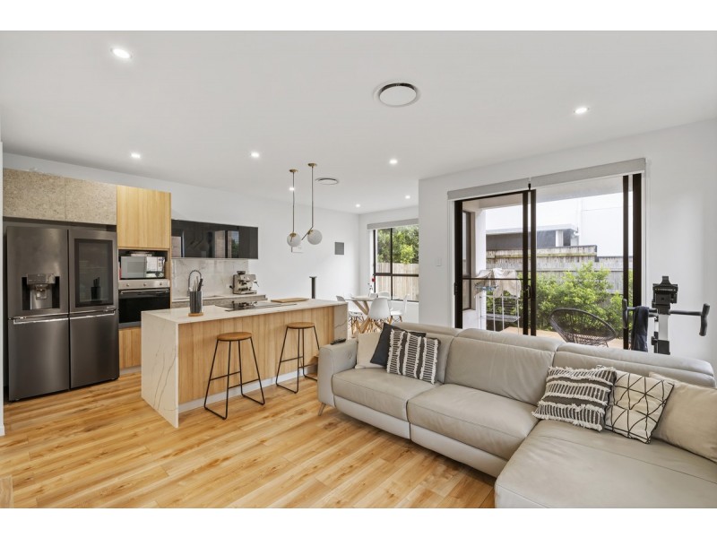 2/31 Parr Street, Biggera Waters QLD 4216