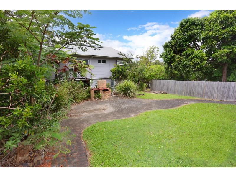 108 Ridgeway Avenue, Southport QLD 4215