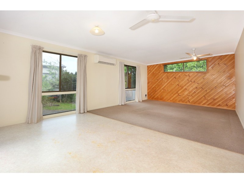 108 Ridgeway Avenue, Southport QLD 4215