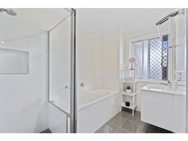 28 Gordon Street, Ormeau Hills QLD 4208