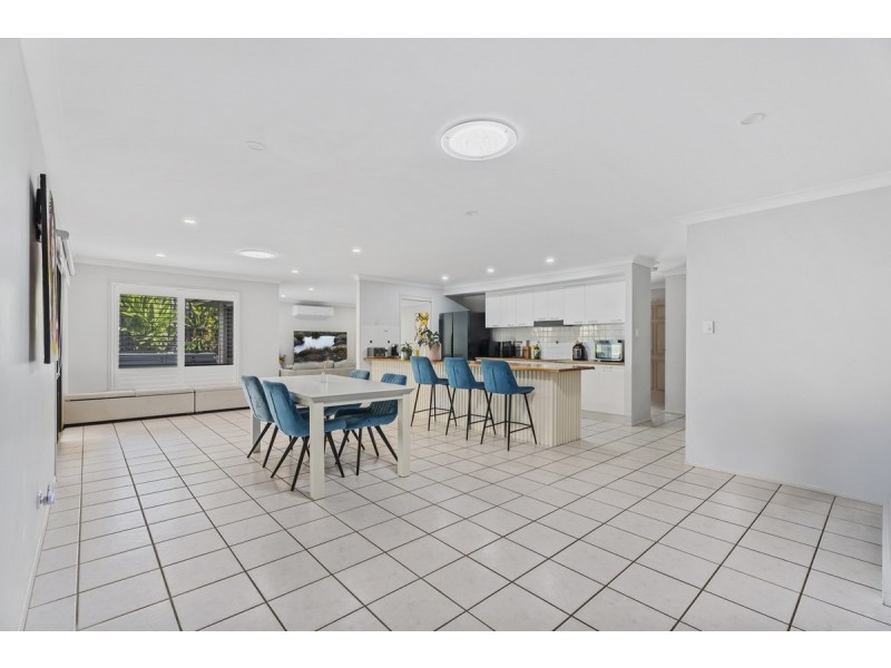 22 Wellers Street, Pacific Pines QLD 4211