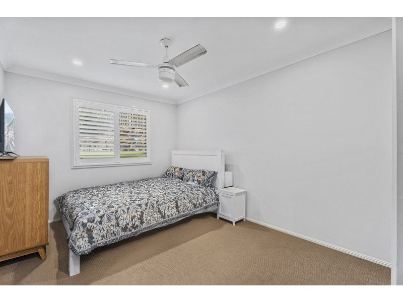 22 Wellers Street, Pacific Pines QLD 4211