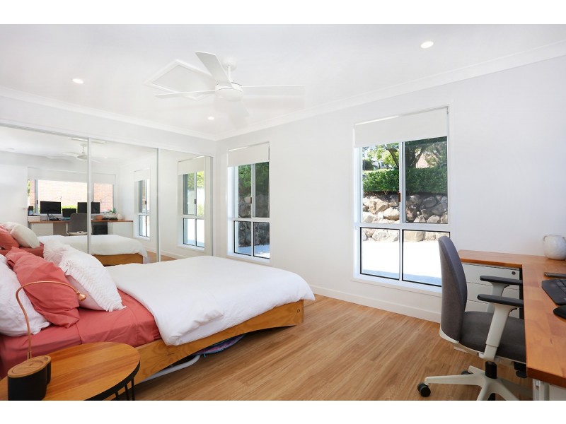 24 Lytham Court, Highland Park QLD 4211
