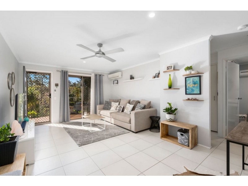 2/12 Ogilvie Crescent, Nerang QLD 4211