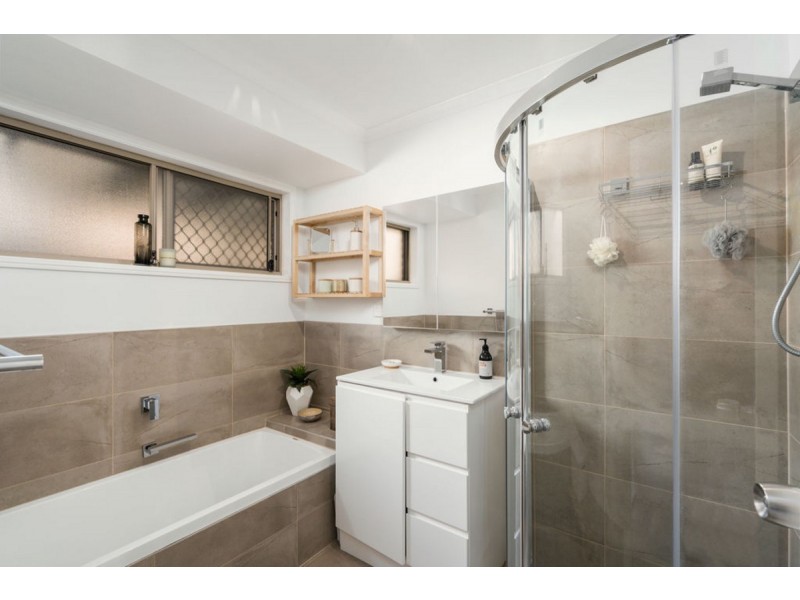 2/12 Ogilvie Crescent, Nerang QLD 4211