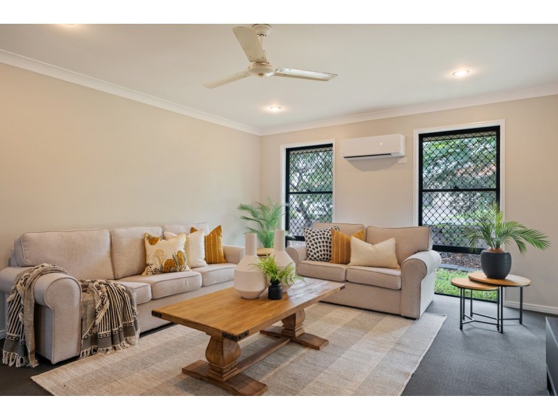 6 Winston Way, Pimpama QLD 4209