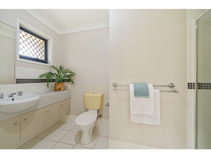 6 Winston Way, Pimpama QLD 4209