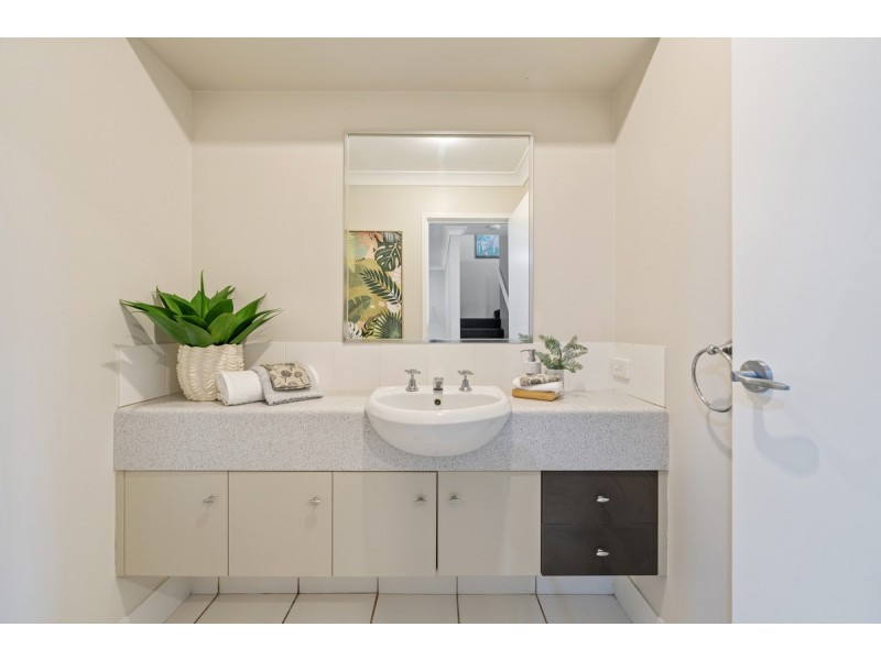 6 Winston Way, Pimpama QLD 4209