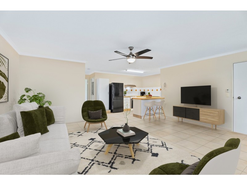 4/9 Bradford Street, Labrador QLD 4215