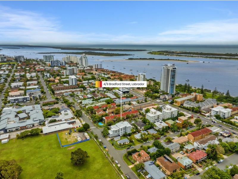 4/9 Bradford Street, Labrador QLD 4215
