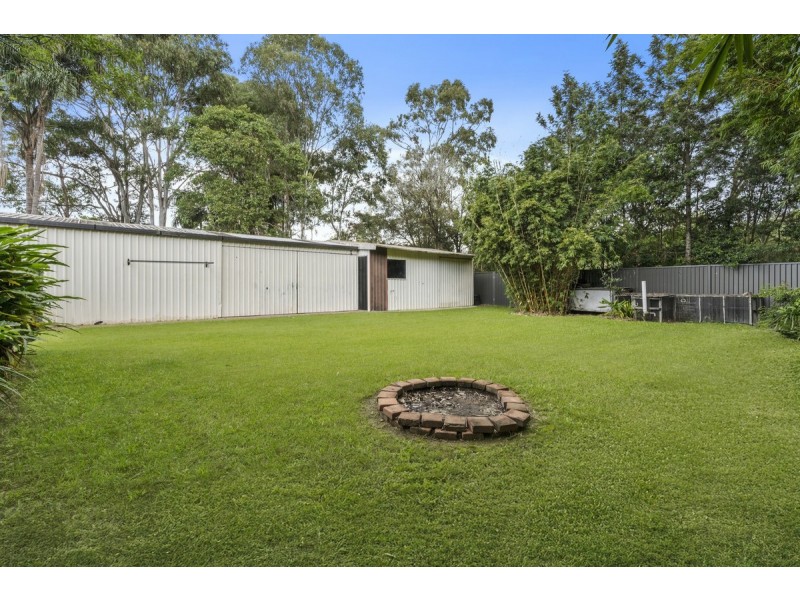 25 Alison Road, Carrara QLD 4211