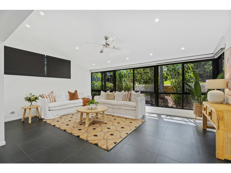 25 Alison Road, Carrara QLD 4211