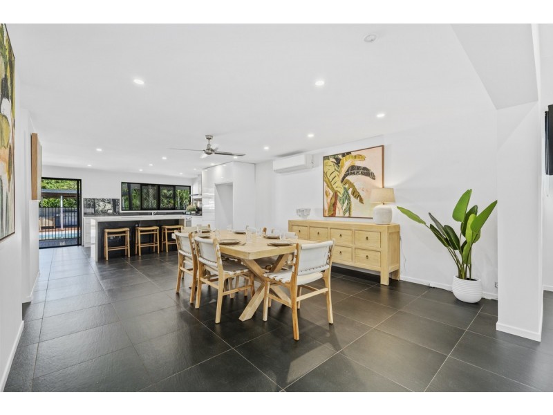 25 Alison Road, Carrara QLD 4211