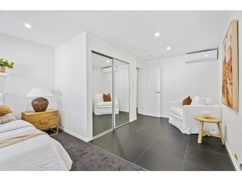 25 Alison Road, Carrara QLD 4211