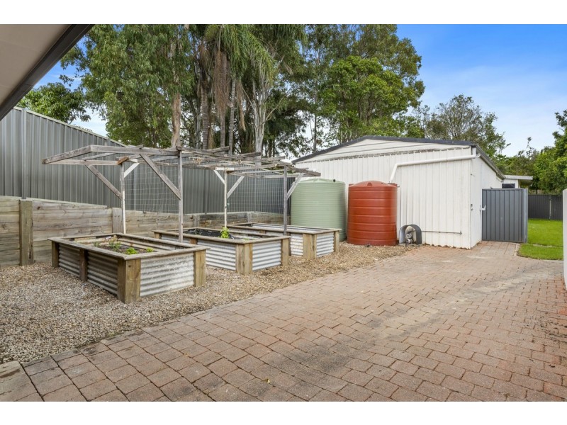 25 Alison Road, Carrara QLD 4211