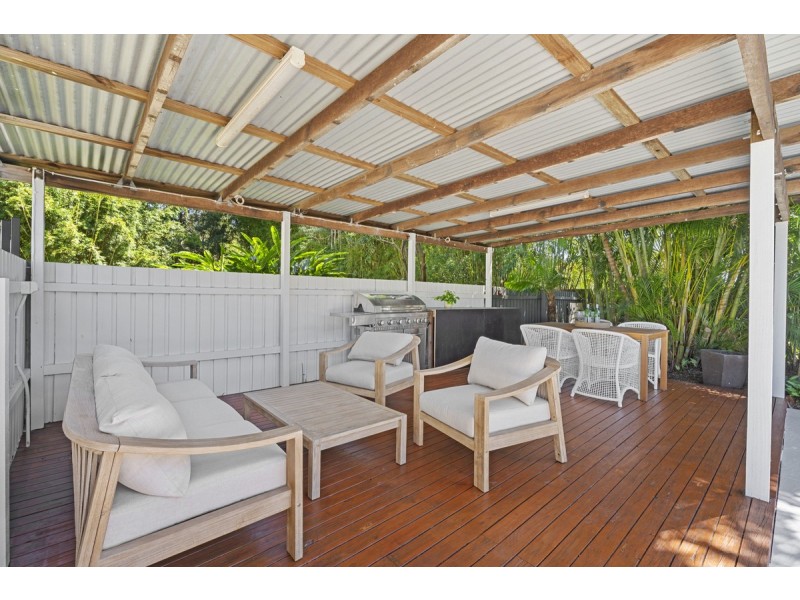 25 Alison Road, Carrara QLD 4211