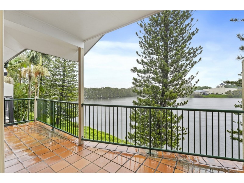 58/7-9 Santa Cruz Boulevard, Clear Island Waters QLD 4226