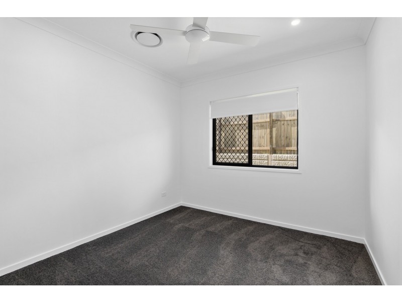 27 Orchard Street, Greenbank QLD 4124