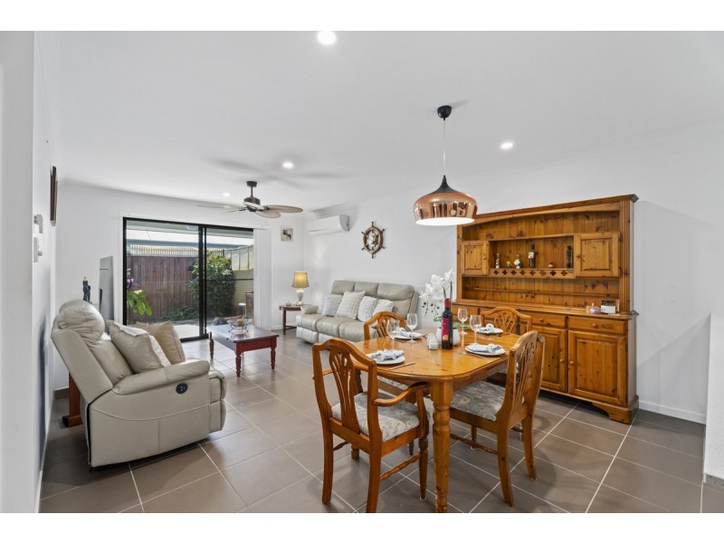 1/11 Bass Court, Oxenford QLD 4210