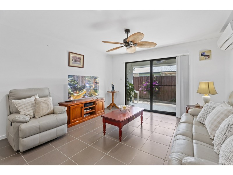 1/11 Bass Court, Oxenford QLD 4210