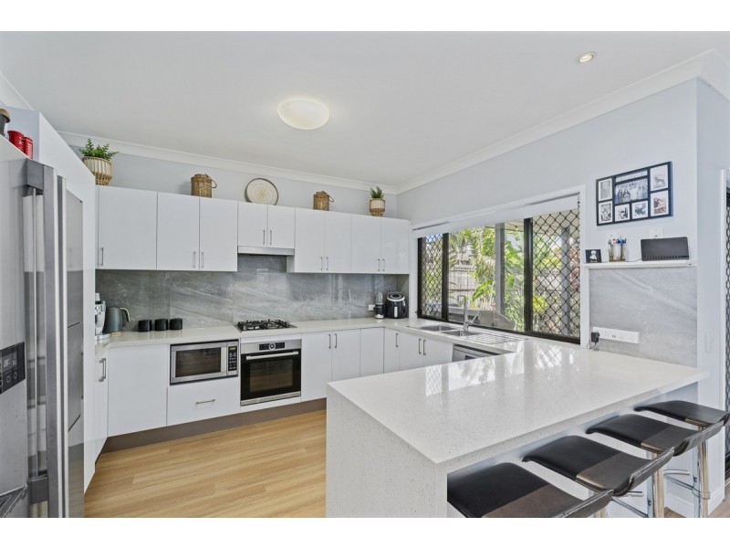 5 Appollo Place, Oxenford QLD 4210