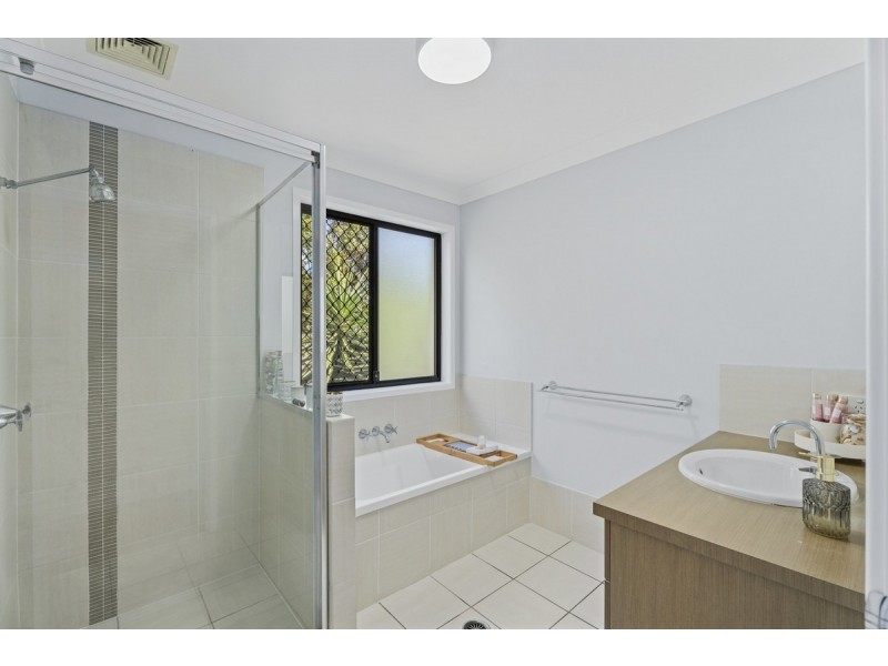 5 Appollo Place, Oxenford QLD 4210