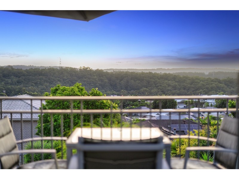 17 Wunburra Circle, Pacific Pines QLD 4211