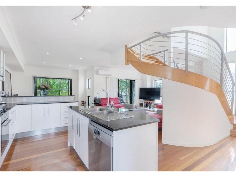 1/58 William Street, Southport QLD 4215