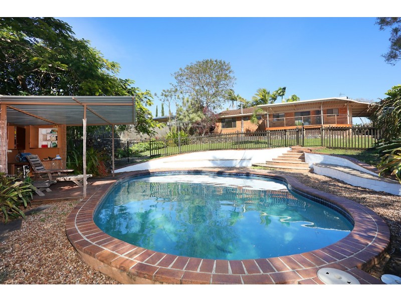 17 Murev Way, Carrara QLD 4211