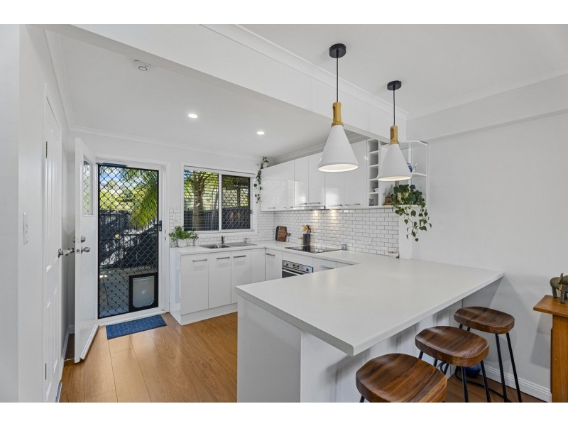 61/125 Pappas Way, Carrara QLD 4211