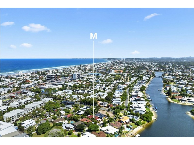 67 Avanti Street, Mermaid Waters QLD 4218