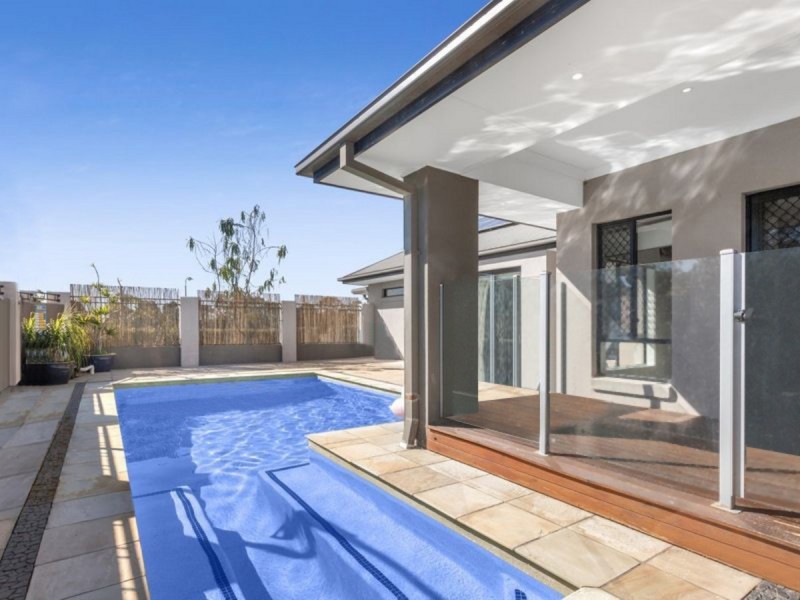 7 Pincally Crescent, Ormeau QLD 4208