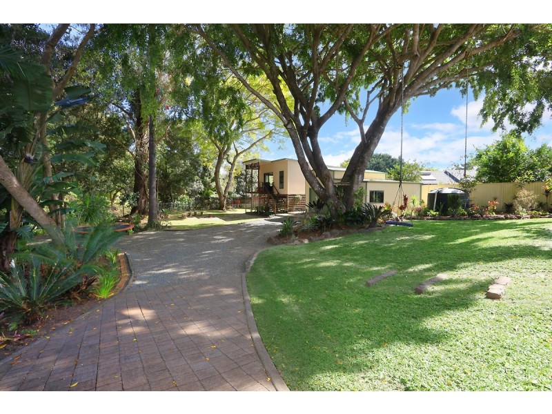 15 Bartlett Avenue, Nerang QLD 4211