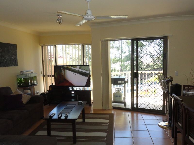 4/1A Mcleod Street, Highland Park QLD 4211