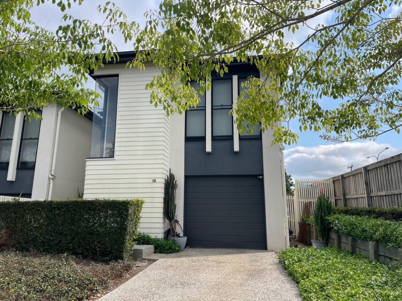 18/14 Norris Street, Pacific Pines QLD 4211