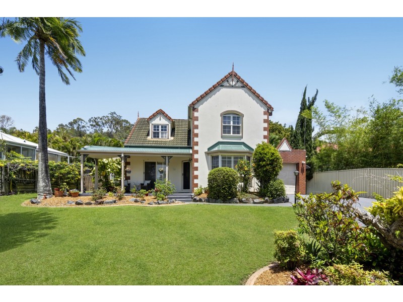 44 Paddington Drive, Carrara QLD 4211