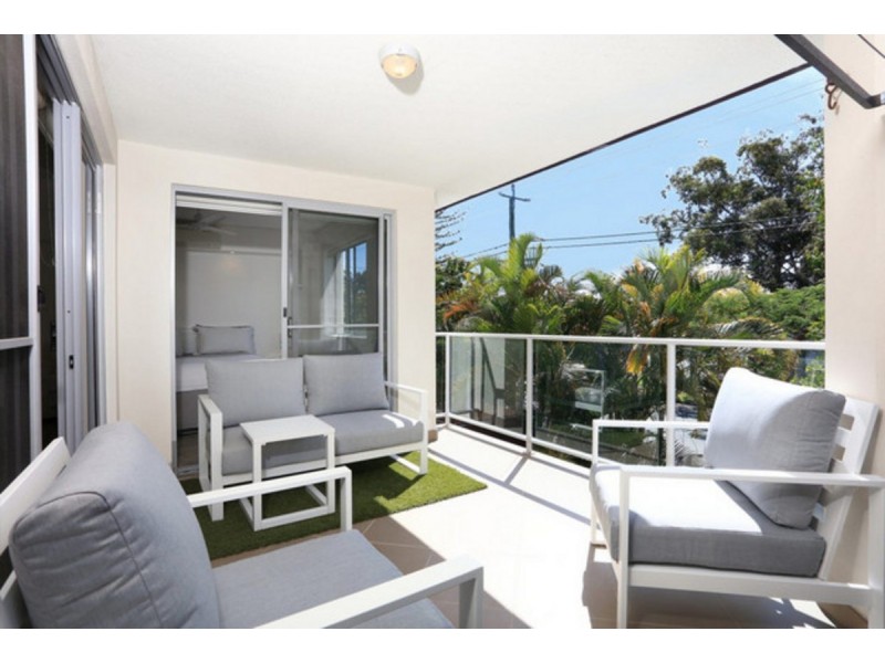 4/21 Middle Street, Labrador QLD 4215